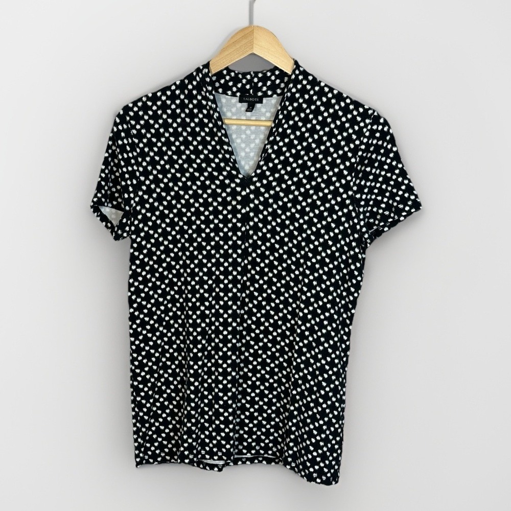 Talbots Black Polka Dot Pullover Blouse Women's Medium V-Neck Short Sleeve - Picture 1 of 6
